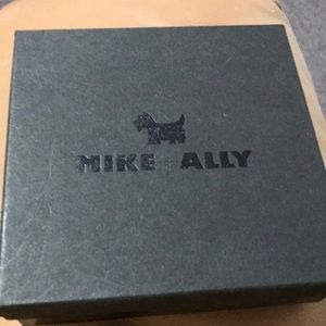 Re-fillable purse perfume atomizer